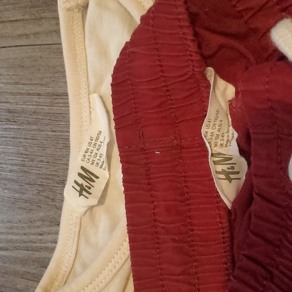 🧡 H&M | Toddler 2-Piece Outfit Pant & Shirt | 3-4 Y 4T | Red Cream - Picture 3 of 5